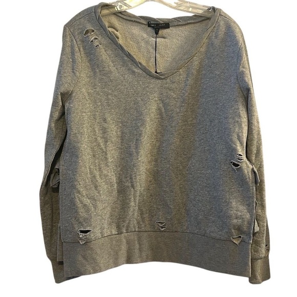 Romeo & Juliet Gray Distressed Pullover Sweatshirt M Side Slit tied with Ribbons - Picture 1 of 13
